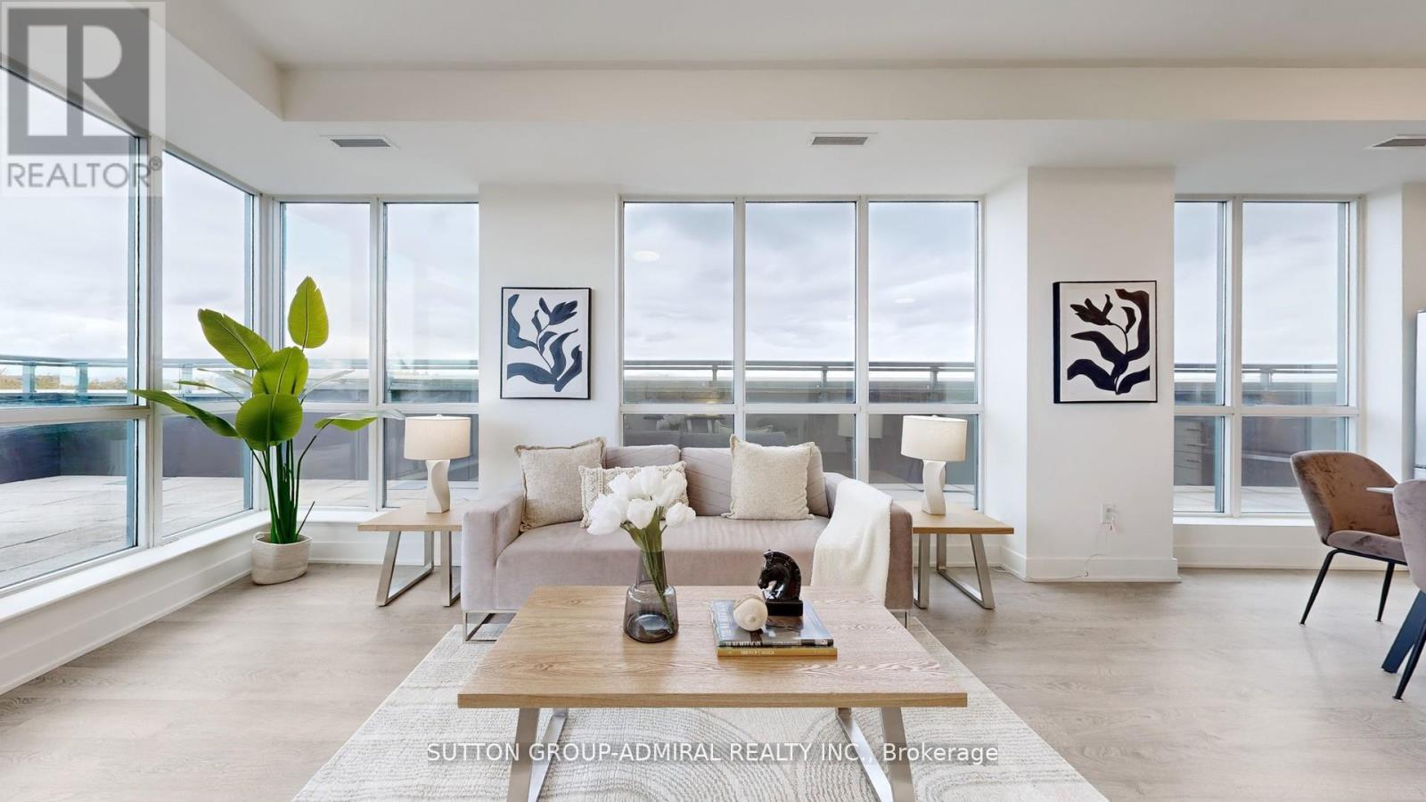 Ph11 - 7608 Yonge Street, Vaughan, Ontario  L4J 0J5 - Photo 4 - N12752338