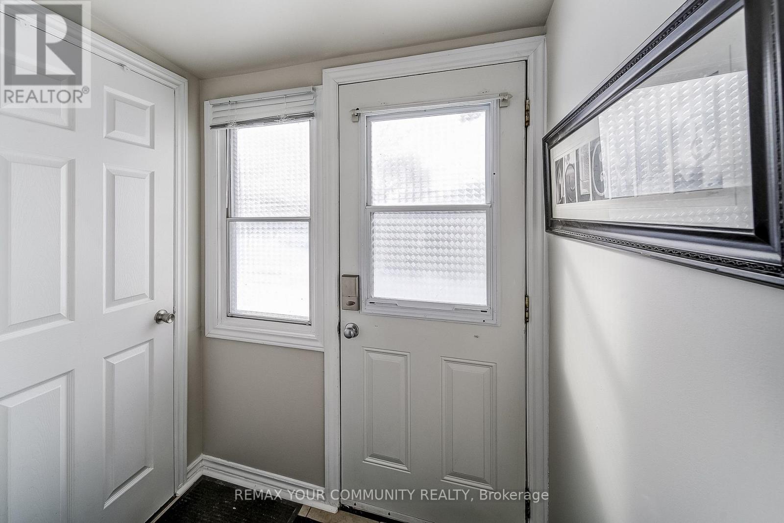 244 Cedarholme Avenue, Georgina, Ontario  L4P 2W4 - Photo 10 - N12752342