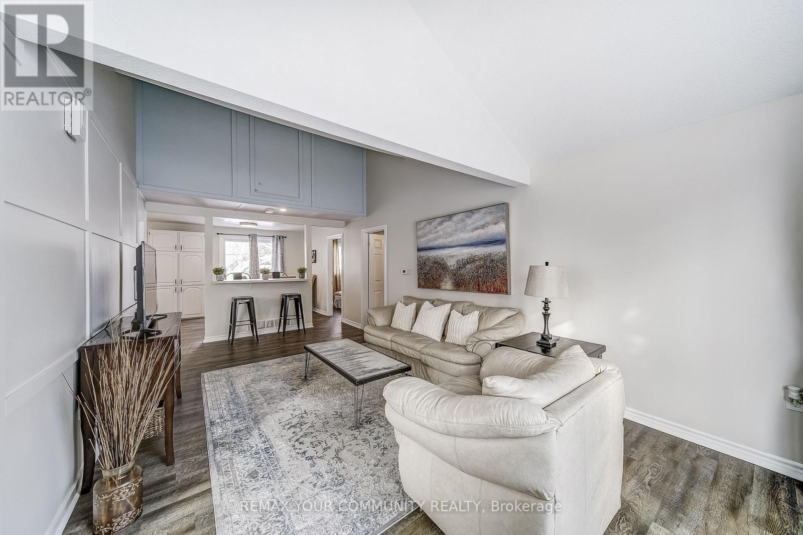 244 Cedarholme Avenue, Georgina, Ontario  L4P 2W4 - Photo 11 - N12752342