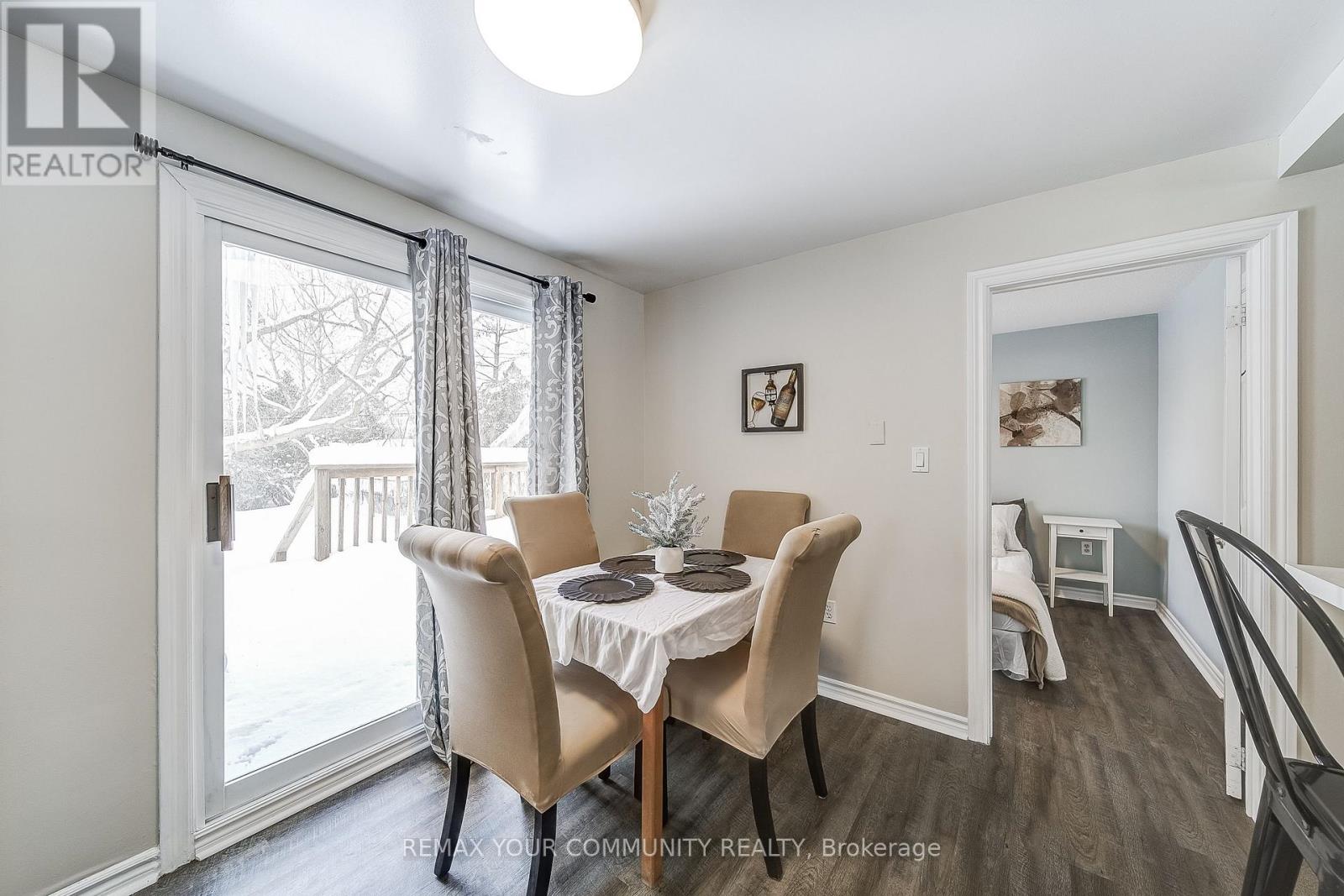 244 Cedarholme Avenue, Georgina, Ontario  L4P 2W4 - Photo 22 - N12752342