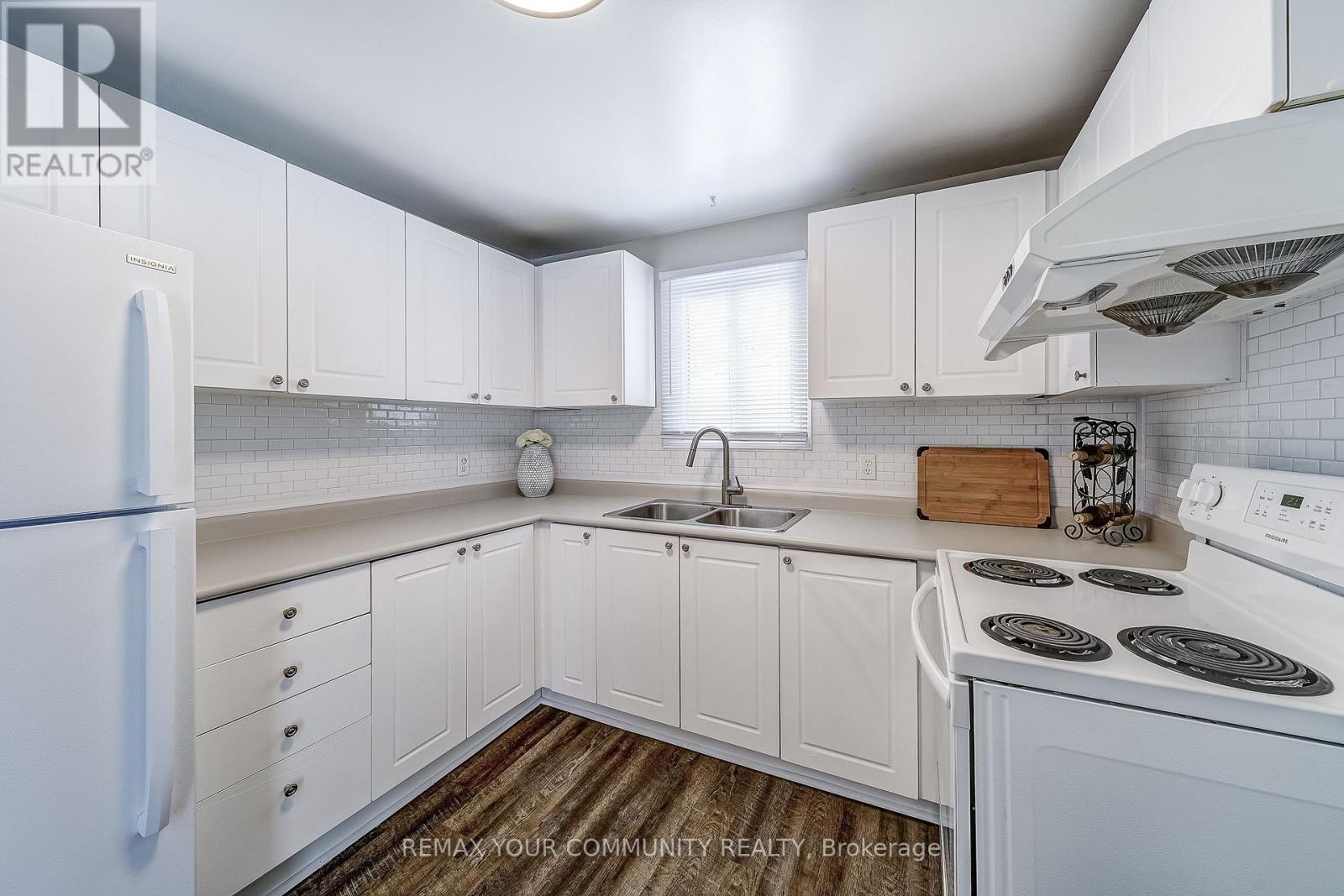 244 Cedarholme Avenue, Georgina, Ontario  L4P 2W4 - Photo 26 - N12752342