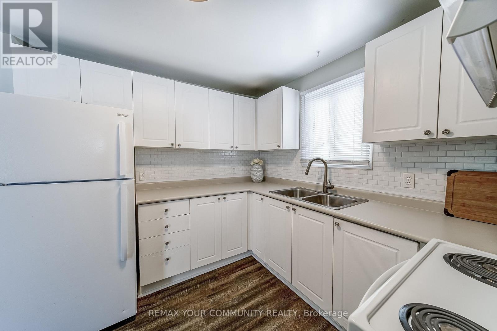 244 Cedarholme Avenue, Georgina, Ontario  L4P 2W4 - Photo 28 - N12752342