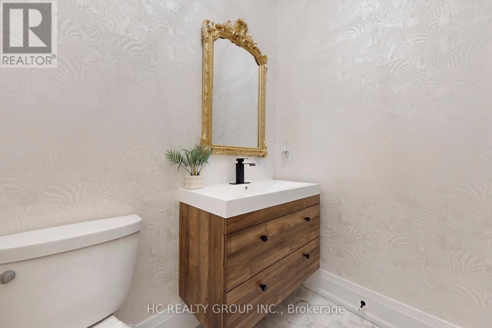 6077 Hillsdale Drive, Whitchurch-Stouffville, Ontario  L4A 3B7 - Photo 19 - N12752370