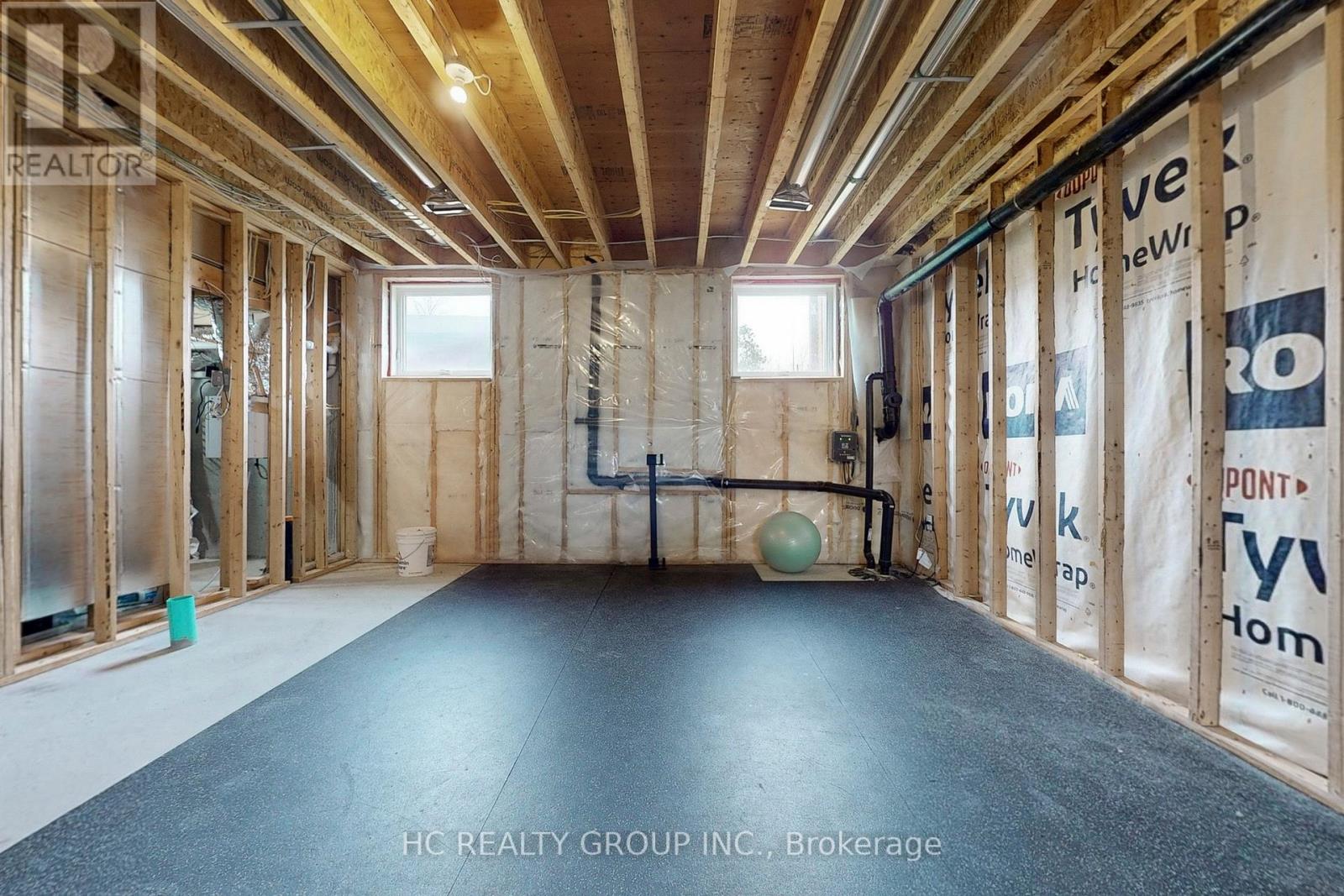 6077 Hillsdale Drive, Whitchurch-Stouffville, Ontario  L4A 3B7 - Photo 42 - N12752370