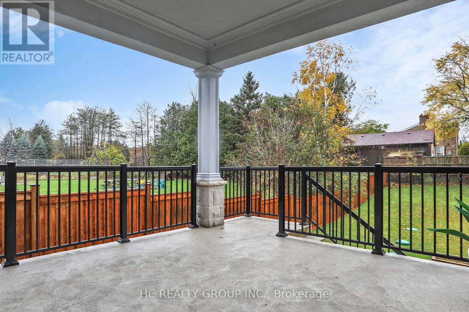 6077 Hillsdale Drive, Whitchurch-Stouffville, Ontario  L4A 3B7 - Photo 47 - N12752370