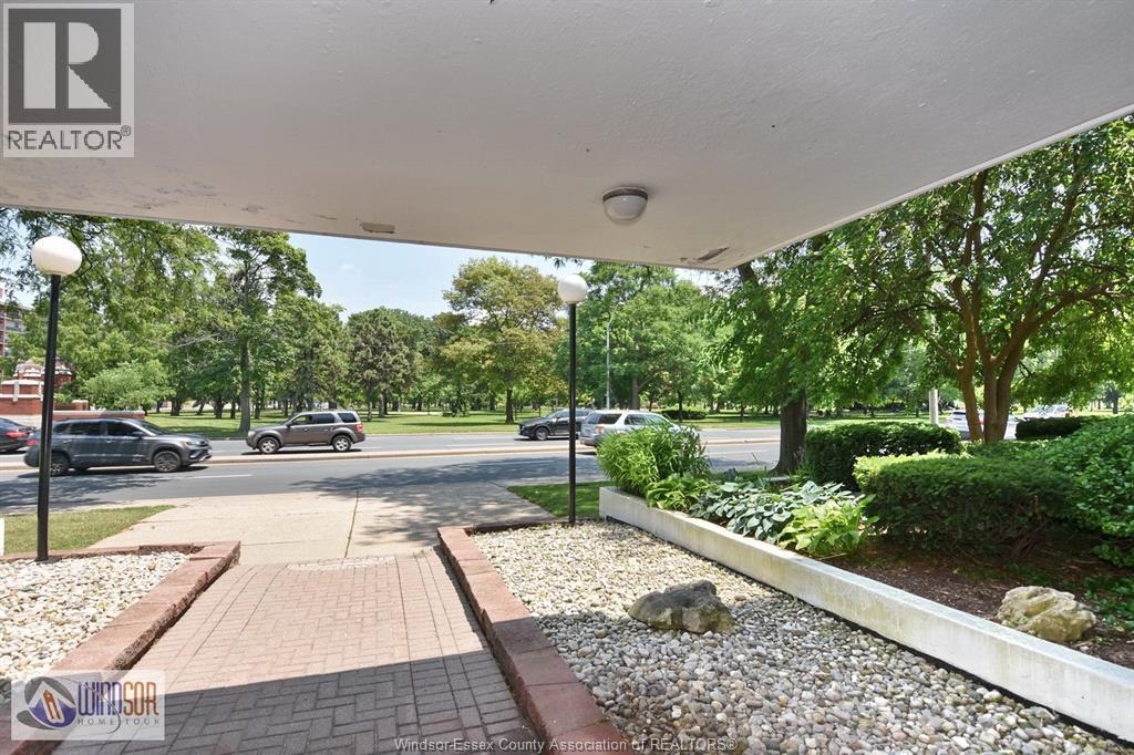 2144 Pelissier Unit# 503, Windsor, Ontario N8X 1N4 - Photo 5 - 26002445