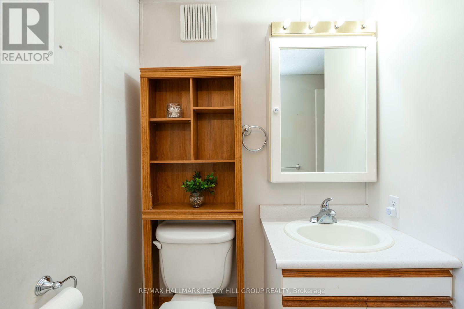 30 Jane Street, Oro-Medonte, Ontario  L3V 0P9 - Photo 10 - S12752254