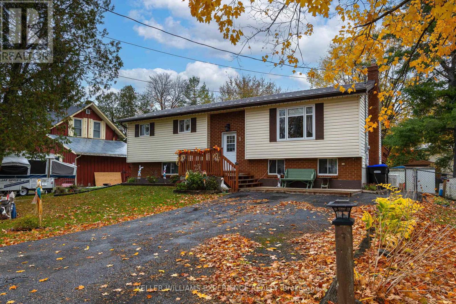 1 Bush Street, Severn, Ontario  L0K 1E0 - Photo 2 - S12752374