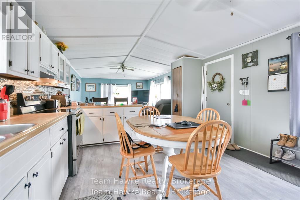 48 Northland Drive, Midland, Ontario  L4R 5B5 - Photo 16 - S12752522