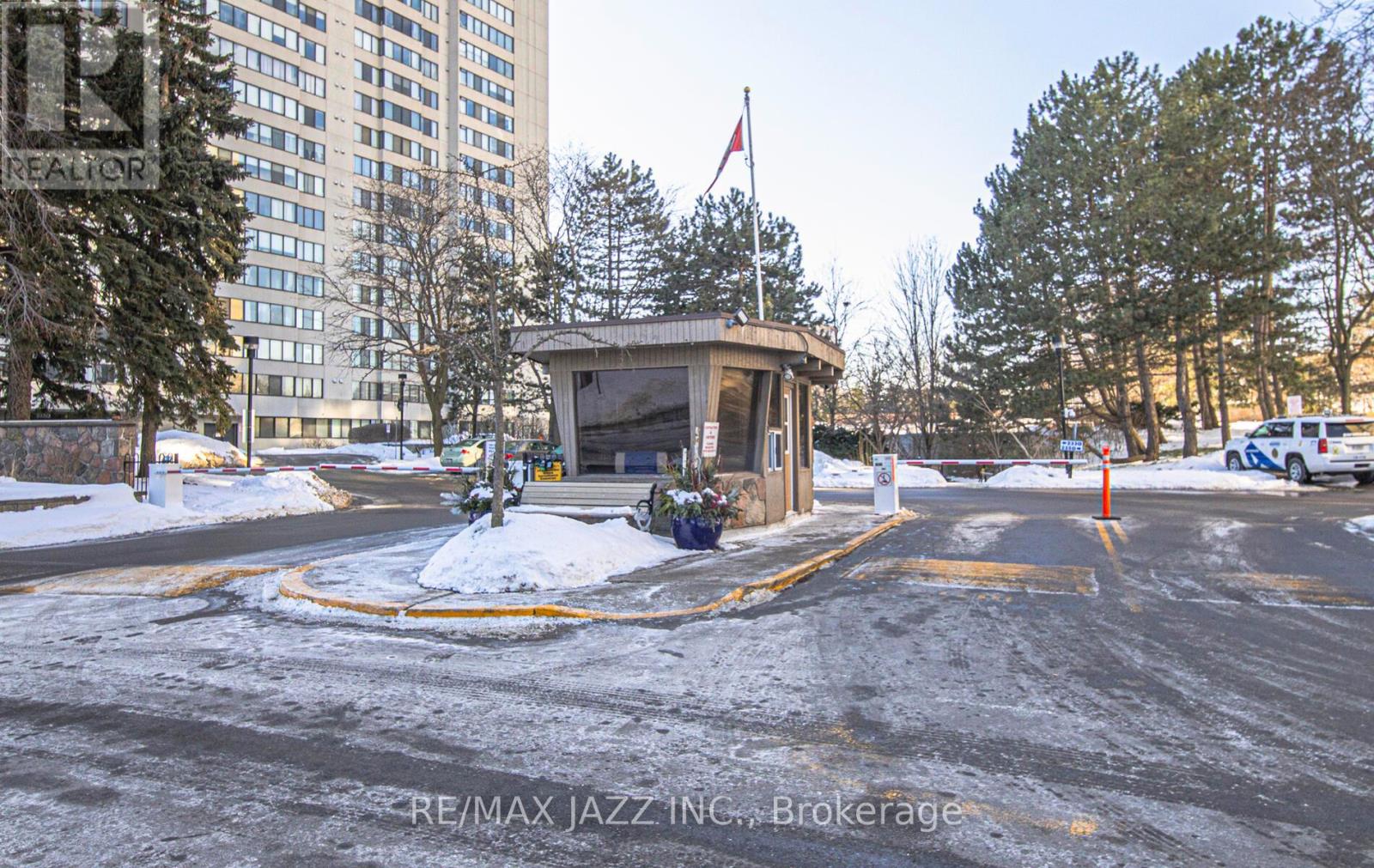 801 - 2330 Bridletowne Circle, Toronto, Ontario  M1W 3P6 - Photo 2 - E12752676