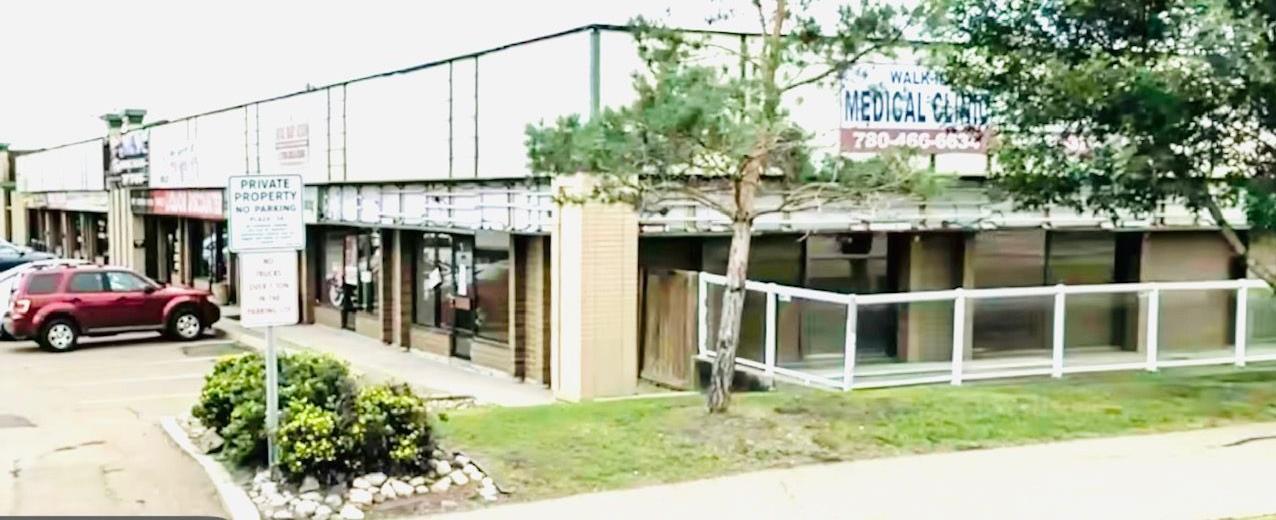 9218  34 Avenue, Edmonton, Alberta  T6E 5P2 - Photo 1 - 44060355