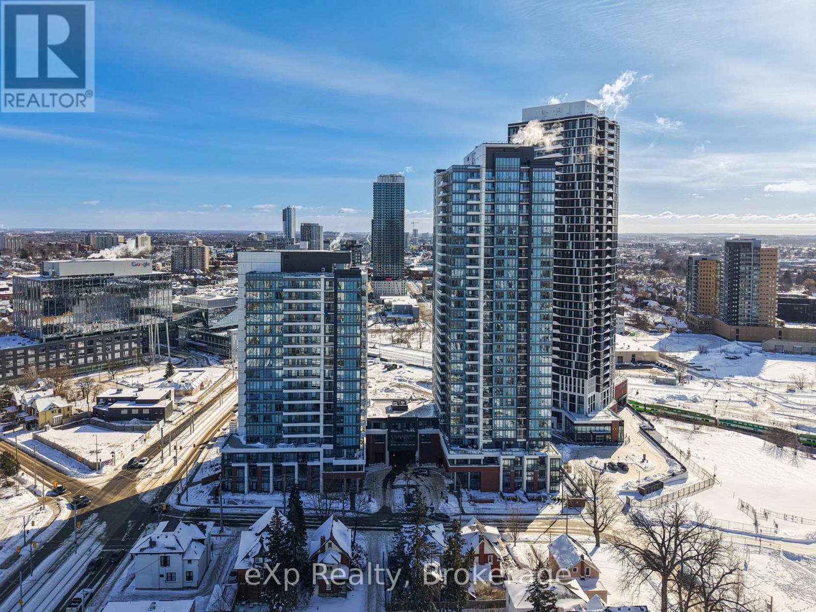 1810 - 15 Wellington Street S, Kitchener, Ontario  N2G 0E4 - Photo 3 - X12752486