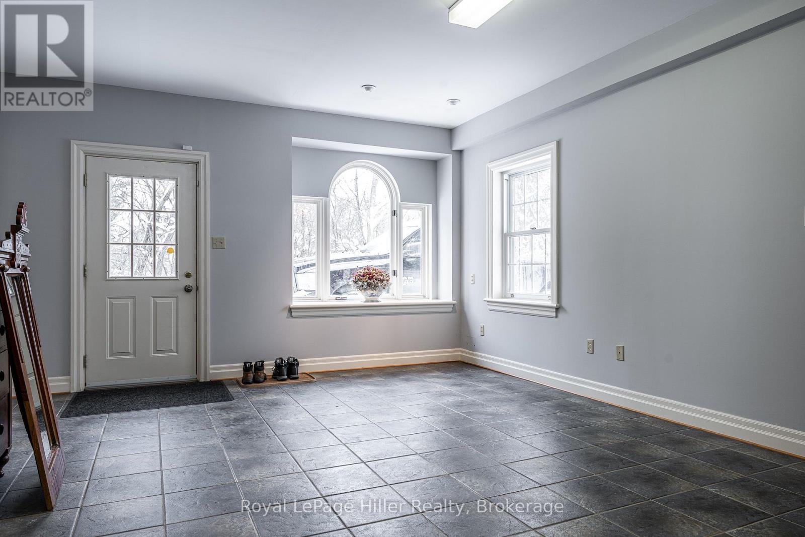 530 Holmes Street, Central Huron, Ontario  N0M 1L0 - Photo 37 - X12752508