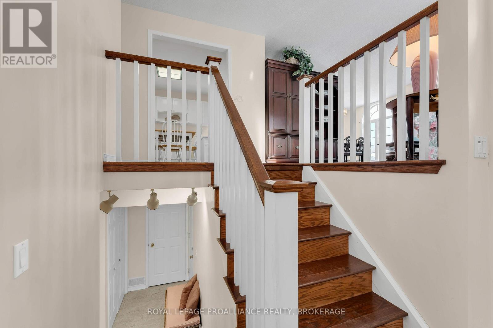 660 Roosevelt Drive, Kingston (City Southwest), Ontario  K7M 8T8 - Photo 4 - X12752510