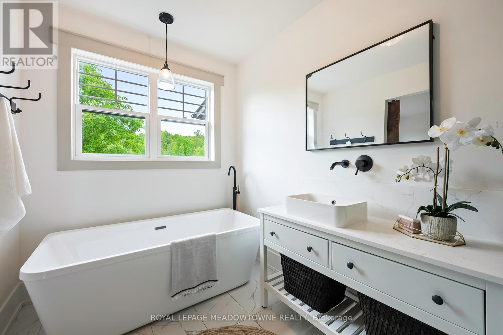 13394 Tenth Line, Halton Hills, Ontario  L7G 4S8 - Photo 23 - W12752256