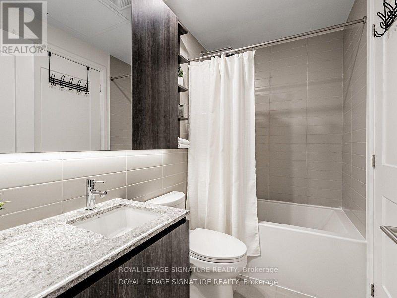 102 - 21 Park Street E, Mississauga, Ontario  L5G 0C2 - Photo 11 - W12752260