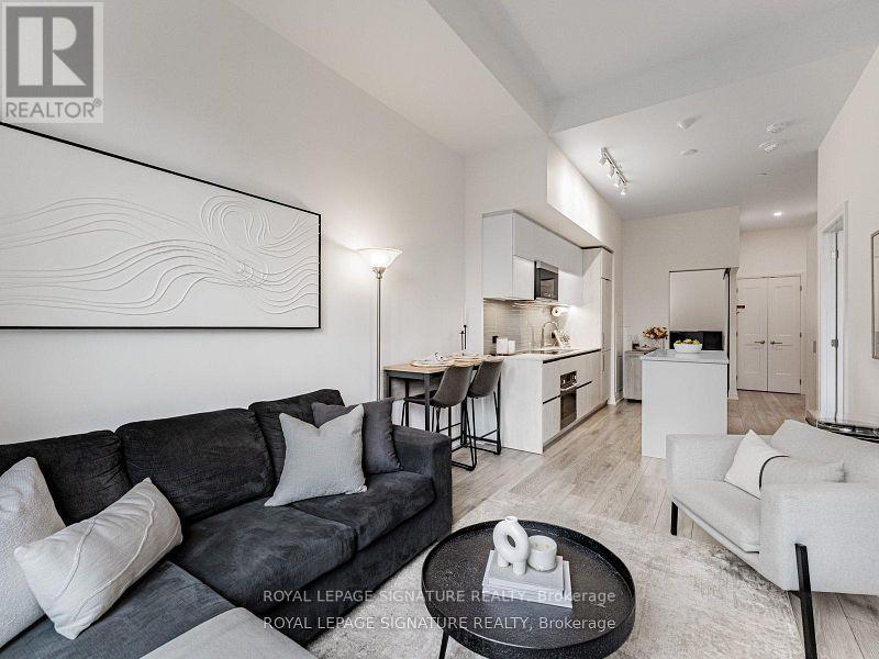 102 - 21 Park Street E, Mississauga, Ontario  L5G 0C2 - Photo 2 - W12752260