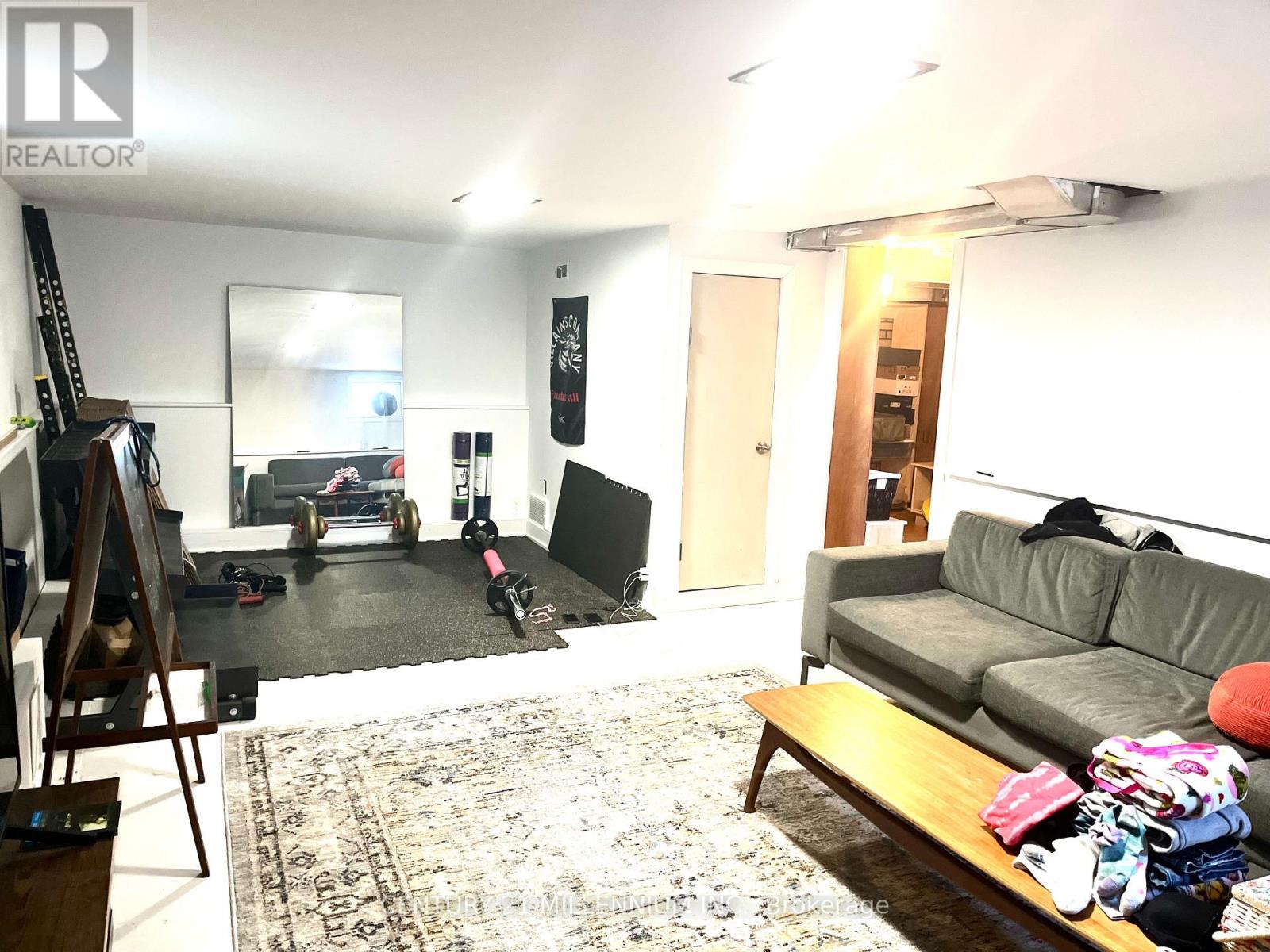 68 Victor Avenue, Toronto, Ontario  M8V 2L9 - Photo 23 - W12752262