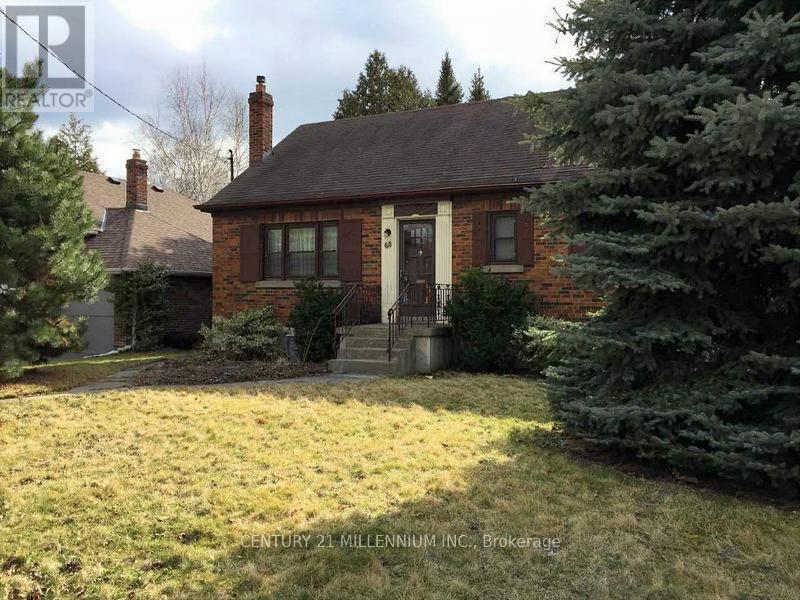 68 Victor Avenue, Toronto, Ontario  M8V 2L9 - Photo 3 - W12752262