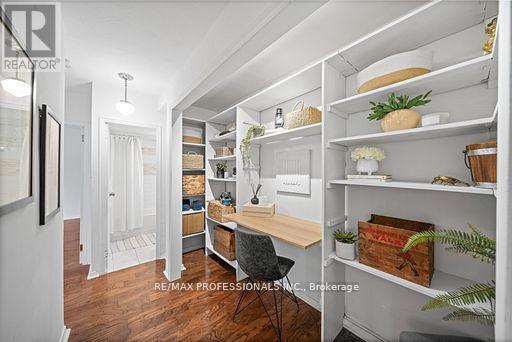 216 - 100 Coe Hill Drive, Toronto, Ontario  M6S 3E1 - Photo 14 - W12752266