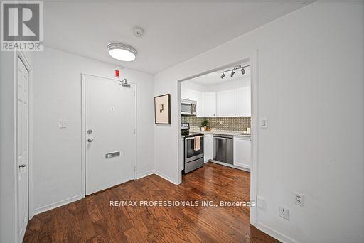 216 - 100 Coe Hill Drive, Toronto, Ontario  M6S 3E1 - Photo 3 - W12752266