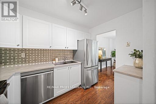 216 - 100 Coe Hill Drive, Toronto, Ontario  M6S 3E1 - Photo 6 - W12752266