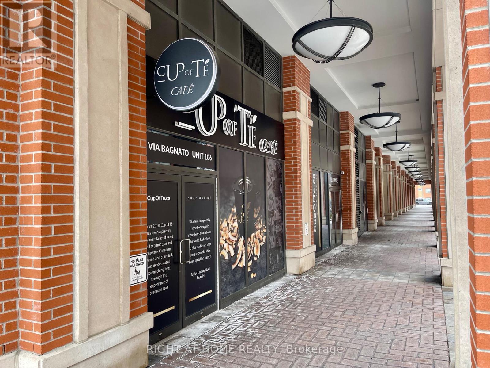 106 - 38 VIA BAGNATO, Toronto, Ontario