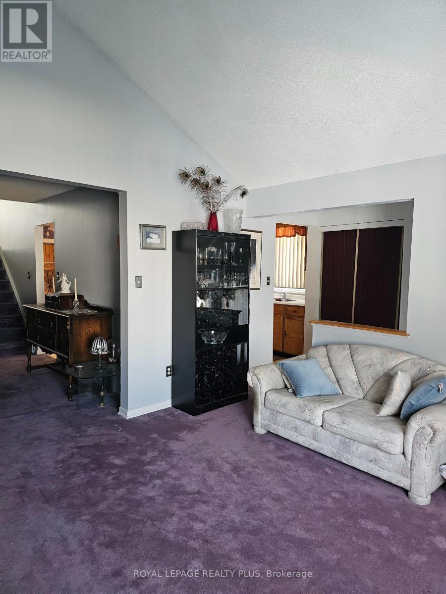 4170 Treetop Crescent, Mississauga, Ontario  L5L 2L9 - Photo 6 - W12752316