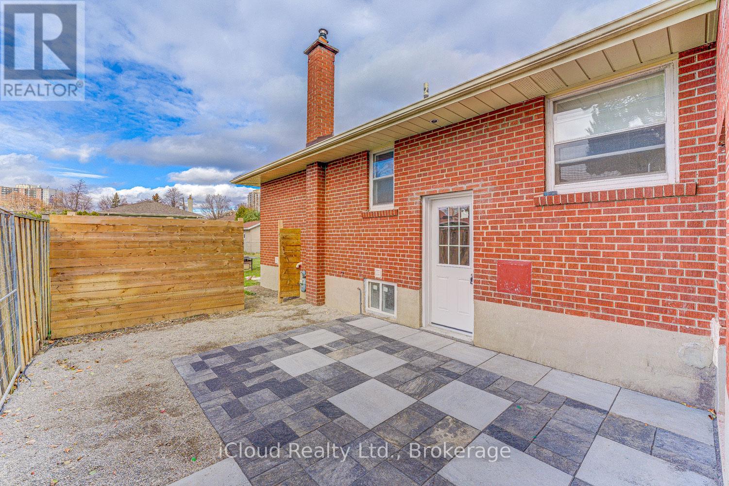 Basement - 22 Decarie Circle, Toronto, Ontario  M9B 3H8 - Photo 7 - W12752336