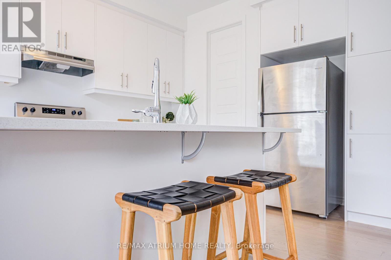 1377 William Halton Parkway, Oakville, Ontario  L6M 5N9 - Photo 26 - W12752340