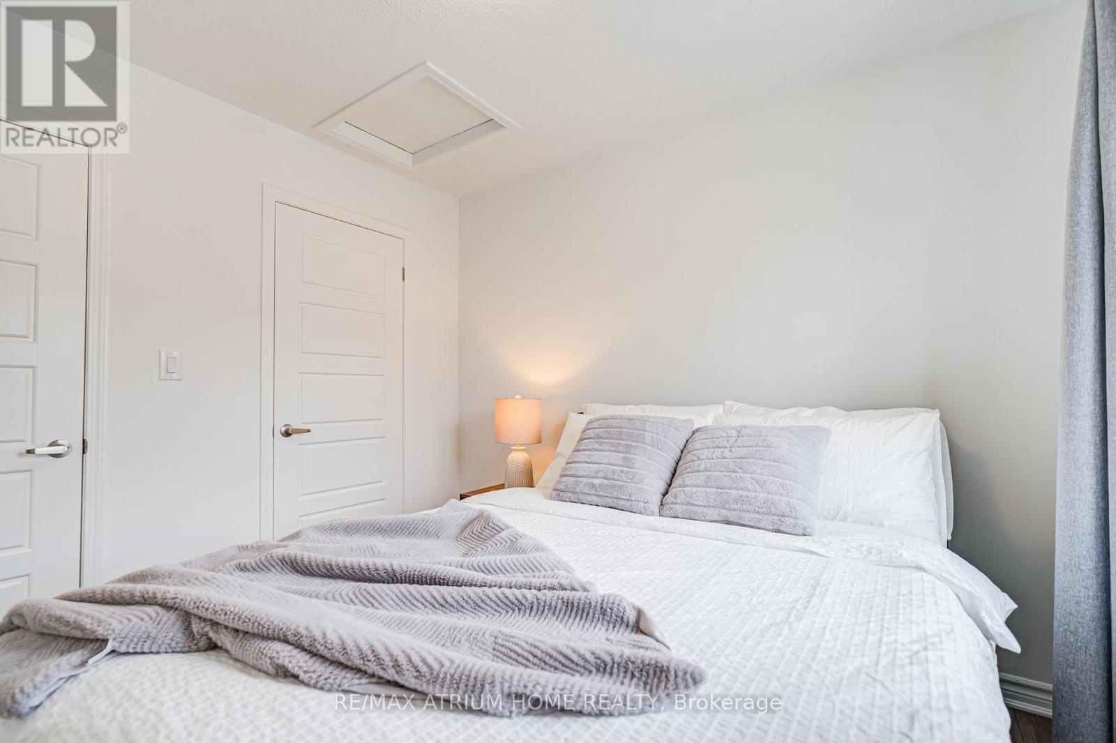 1377 William Halton Parkway, Oakville, Ontario  L6M 5N9 - Photo 36 - W12752340