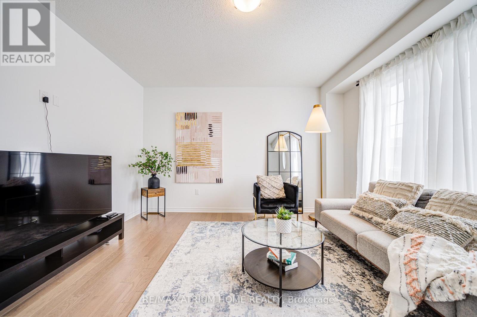 1377 William Halton Parkway, Oakville, Ontario  L6M 5N9 - Photo 8 - W12752340