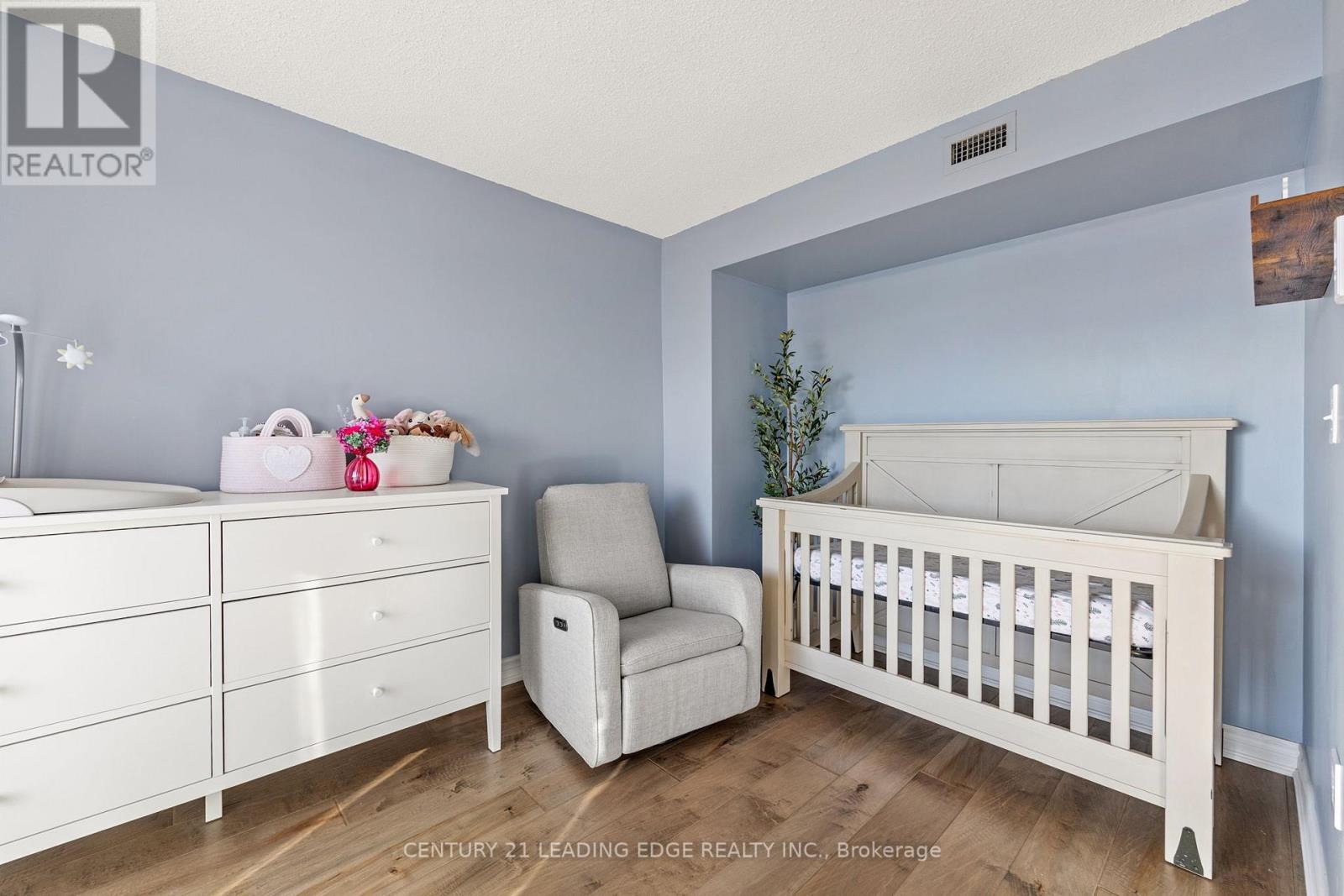 206 - 2199 Sixth Line, Oakville, Ontario  L6H 5V3 - Photo 17 - W12752364