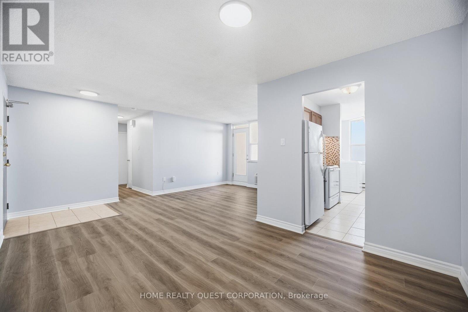 1804 - 966 Inverhouse Drive, Mississauga, Ontario  L5J 4B6 - Photo 11 - W12752380