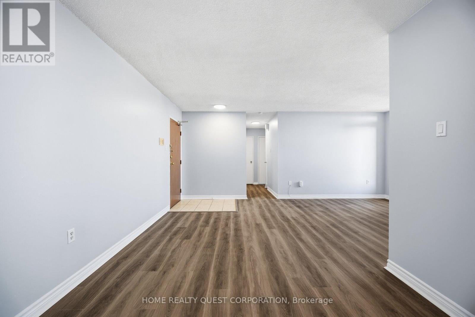 1804 - 966 Inverhouse Drive, Mississauga, Ontario  L5J 4B6 - Photo 8 - W12752380