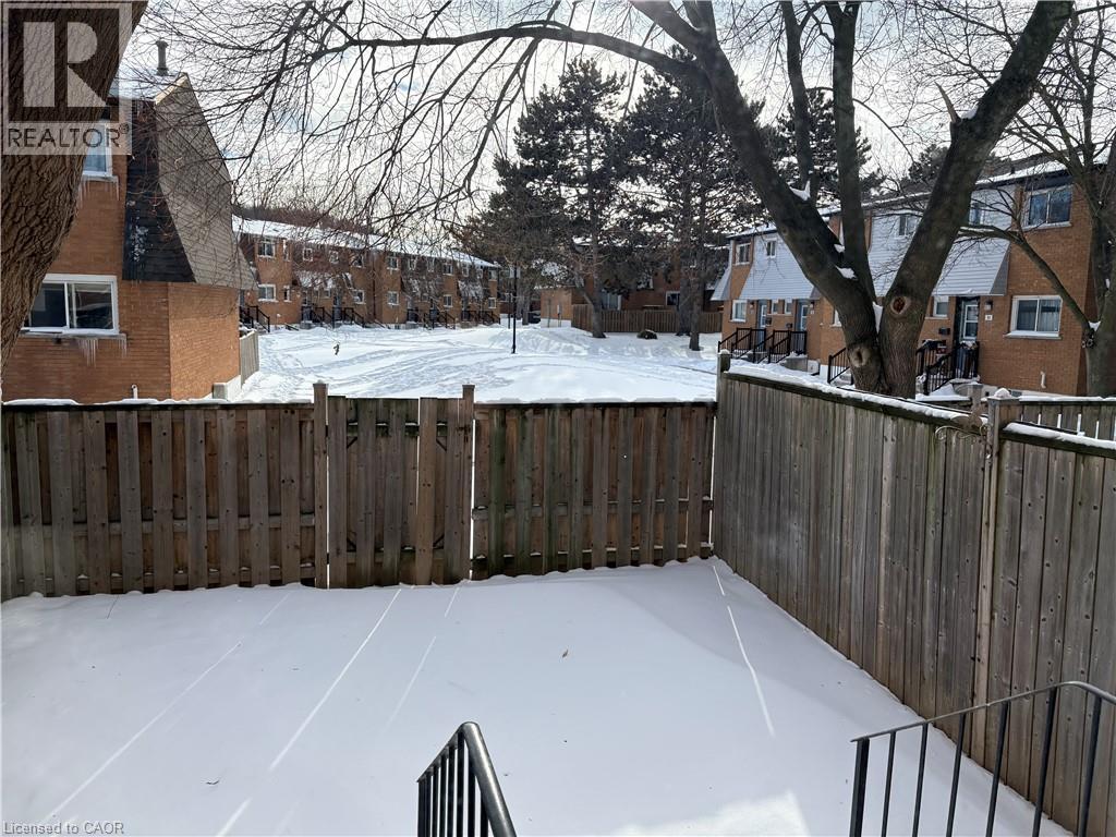 77 Tindale Court Unit# 10, Hamilton, Ontario  L8K 5M8 - Photo 11 - 40802484