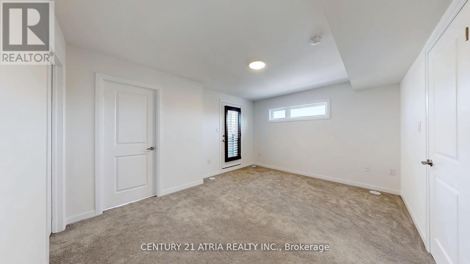 205 The Donway East, Toronto, Ontario  M3B 0B4 - Photo 36 - C12752308