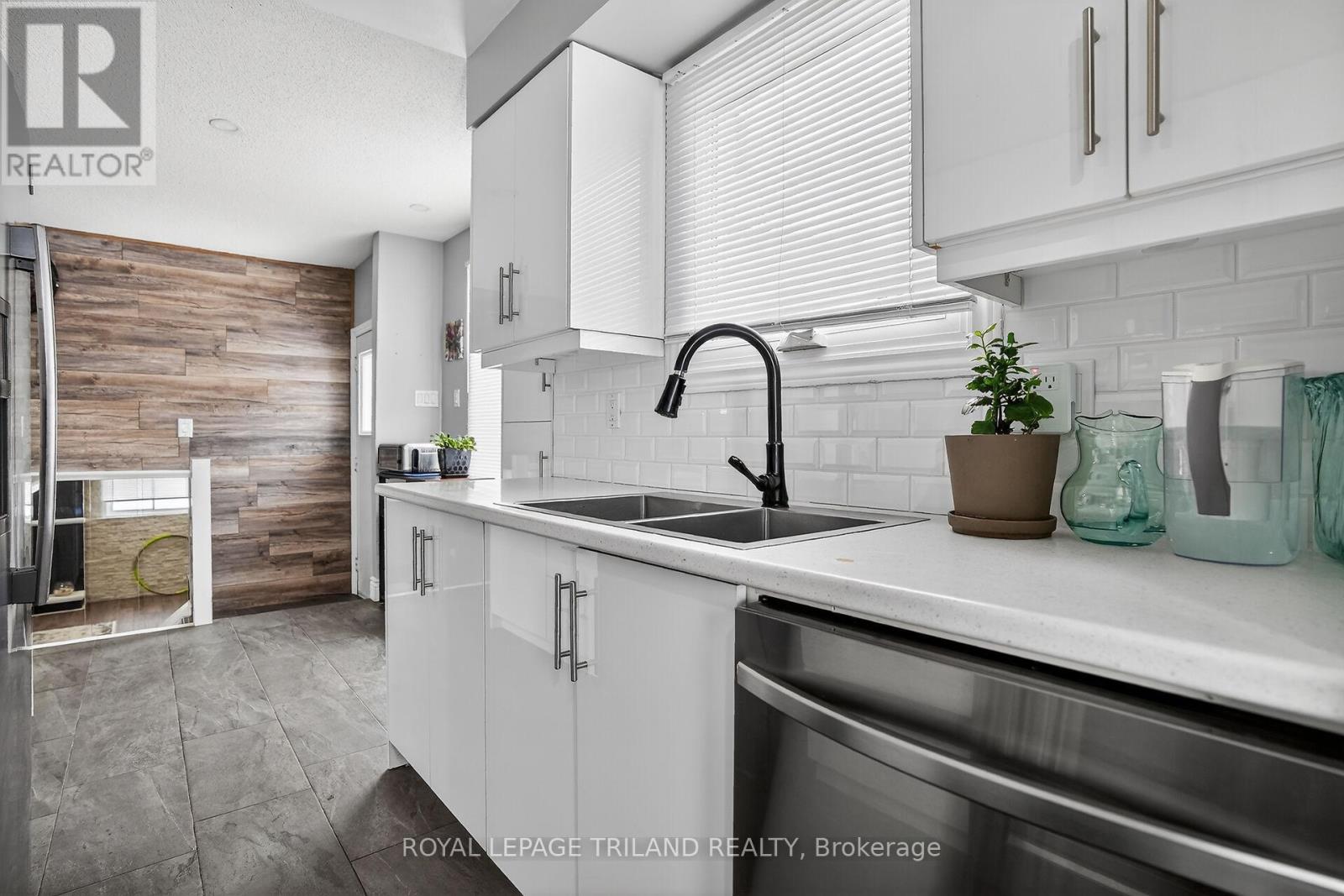 328 Conway Drive, London South, Ontario  N6E 3J9 - Photo 16 - X12752430