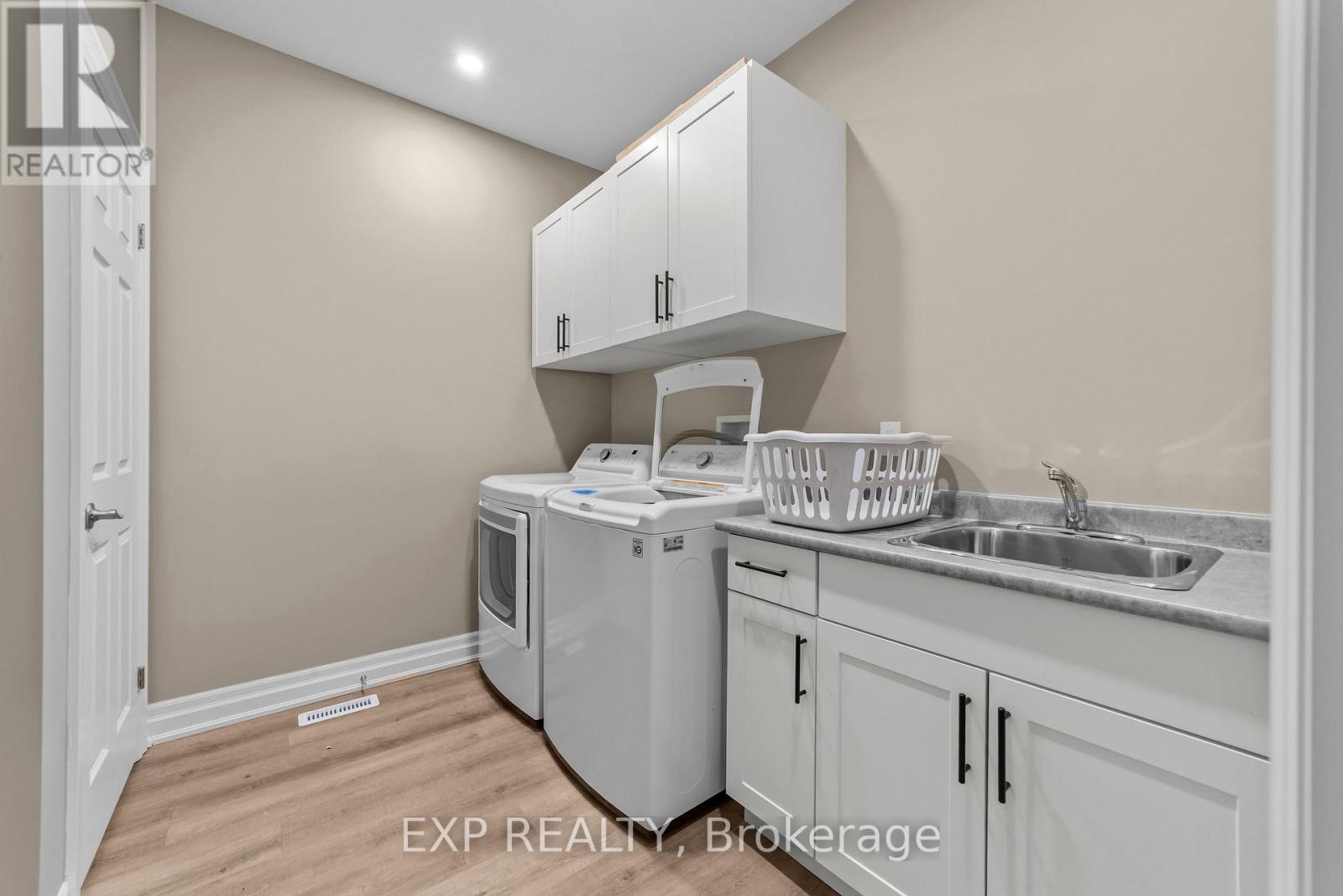 1 - 1430 Highbury Avenue N, London East (East D), Ontario  N5Y 6M4 - Photo 13 - X12752512