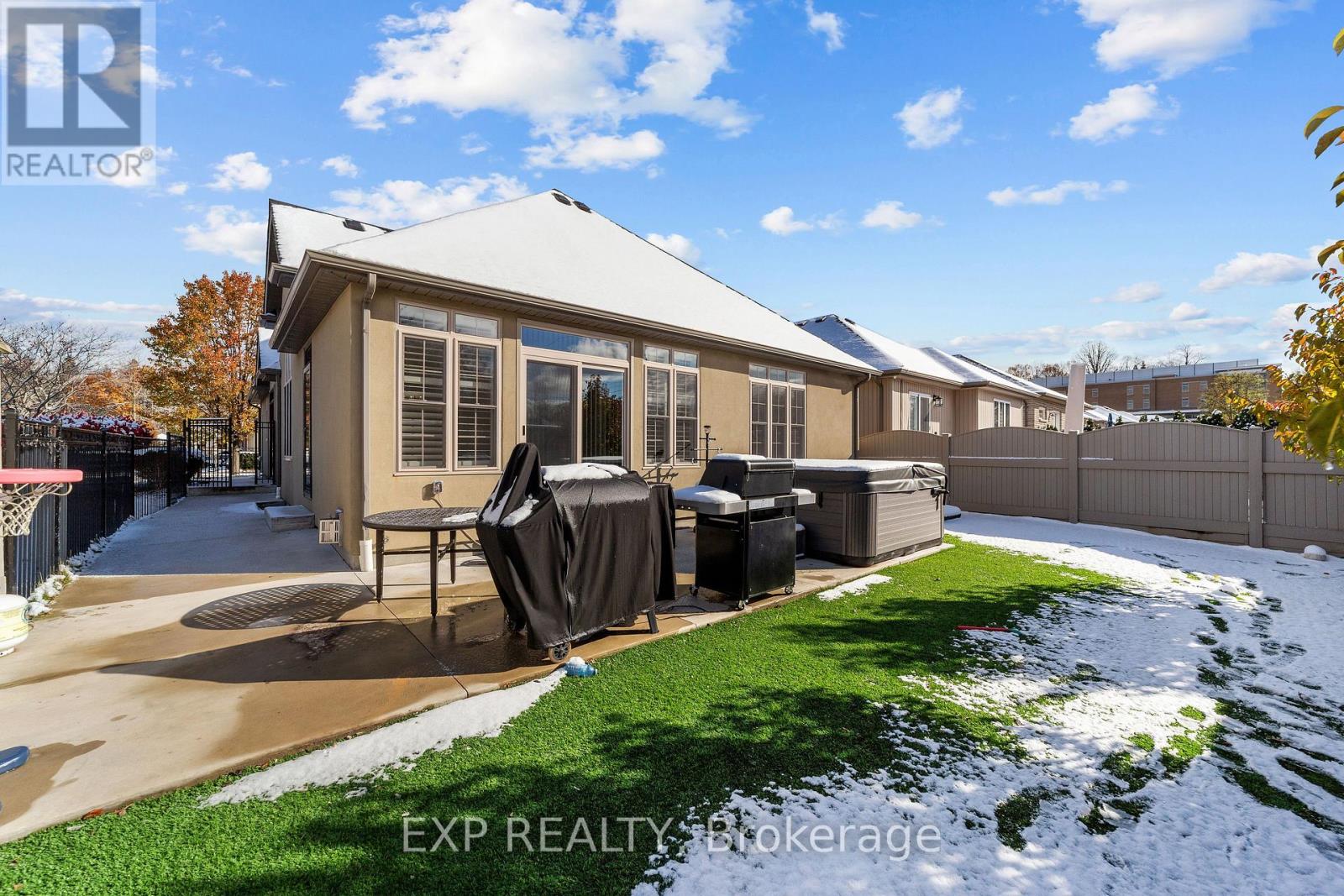 1 - 1430 Highbury Avenue N, London East (East D), Ontario  N5Y 6M4 - Photo 4 - X12752512