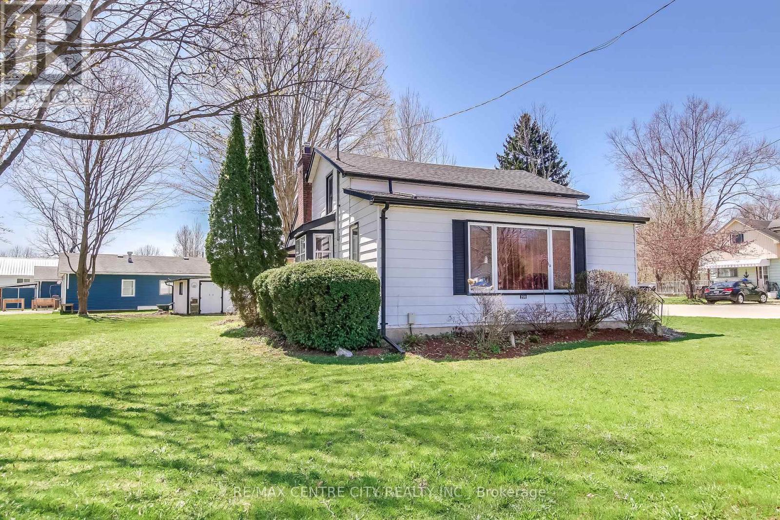 358 Warren Street, Central Elgin, Ontario  N5L 1B5 - Photo 33 - X12752666