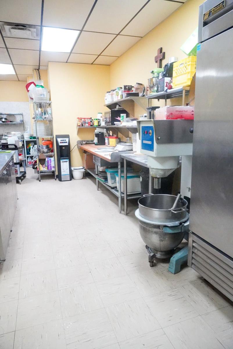 2-D Sir Winston Churchill Ave, St. Albert, Alberta  T8N 3T6 - Photo 8 - 44160792