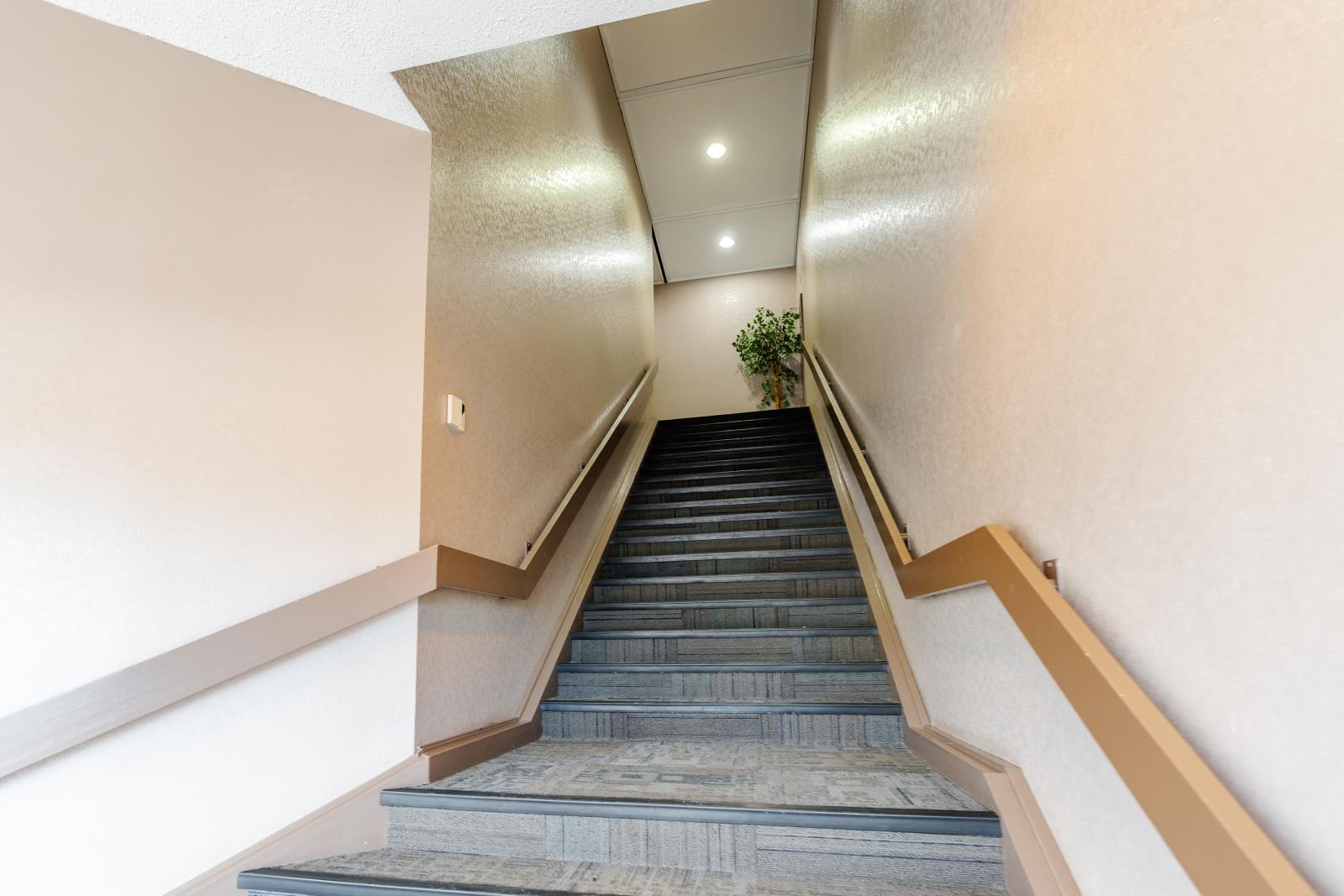 10441  124 Street, Edmonton, Alberta  T5N 1R7 - Photo 15 - 44178507