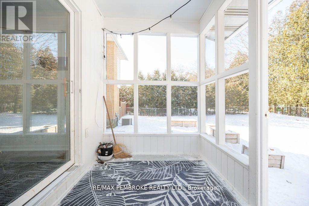 13 Highland Crescent, Deep River, Ontario  K0J 1P0 - Photo 23 - X12752602