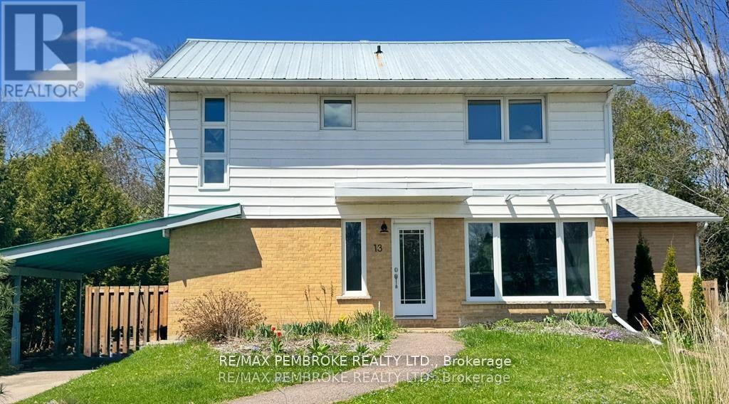 13 Highland Crescent, Deep River, Ontario  K0J 1P0 - Photo 3 - X12752602