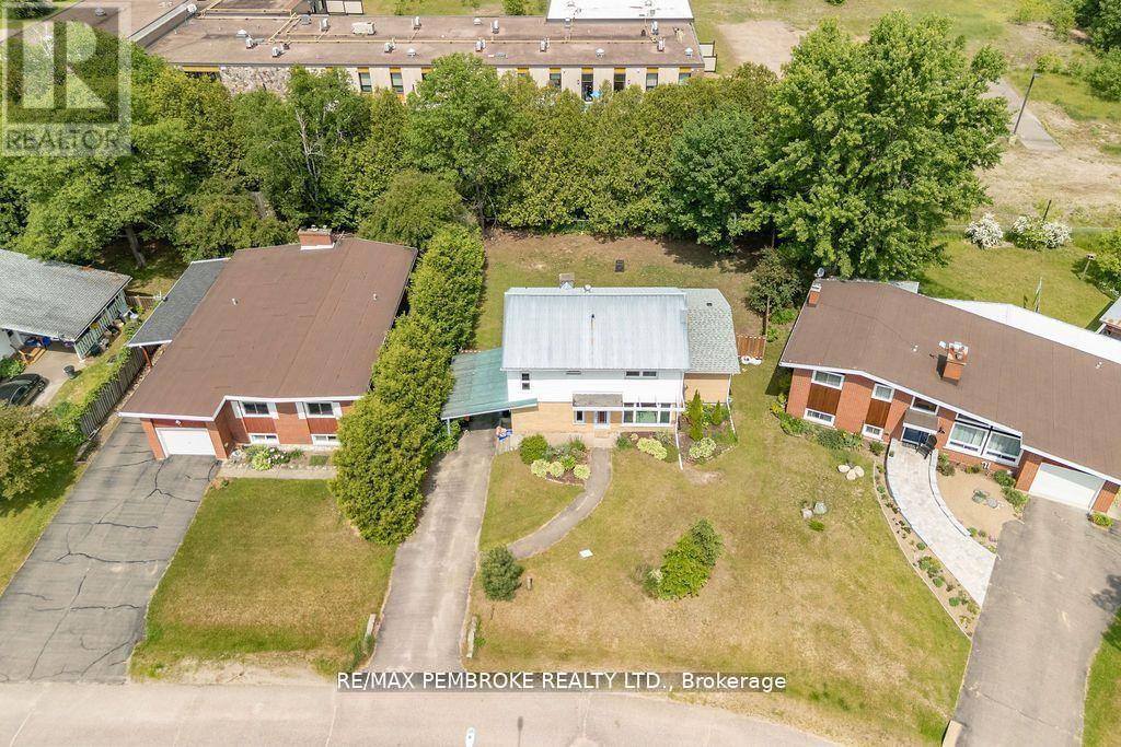 13 Highland Crescent, Deep River, Ontario  K0J 1P0 - Photo 41 - X12752602