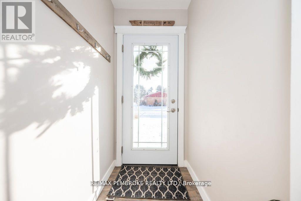 13 Highland Crescent, Deep River, Ontario  K0J 1P0 - Photo 5 - X12752602