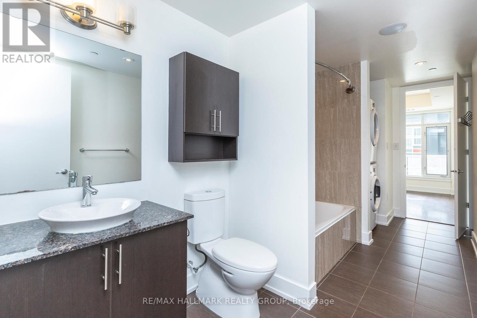 403 - 100 Champagne Avenue S, Ottawa, Ontario  K1S 4P4 - Photo 20 - X12752584