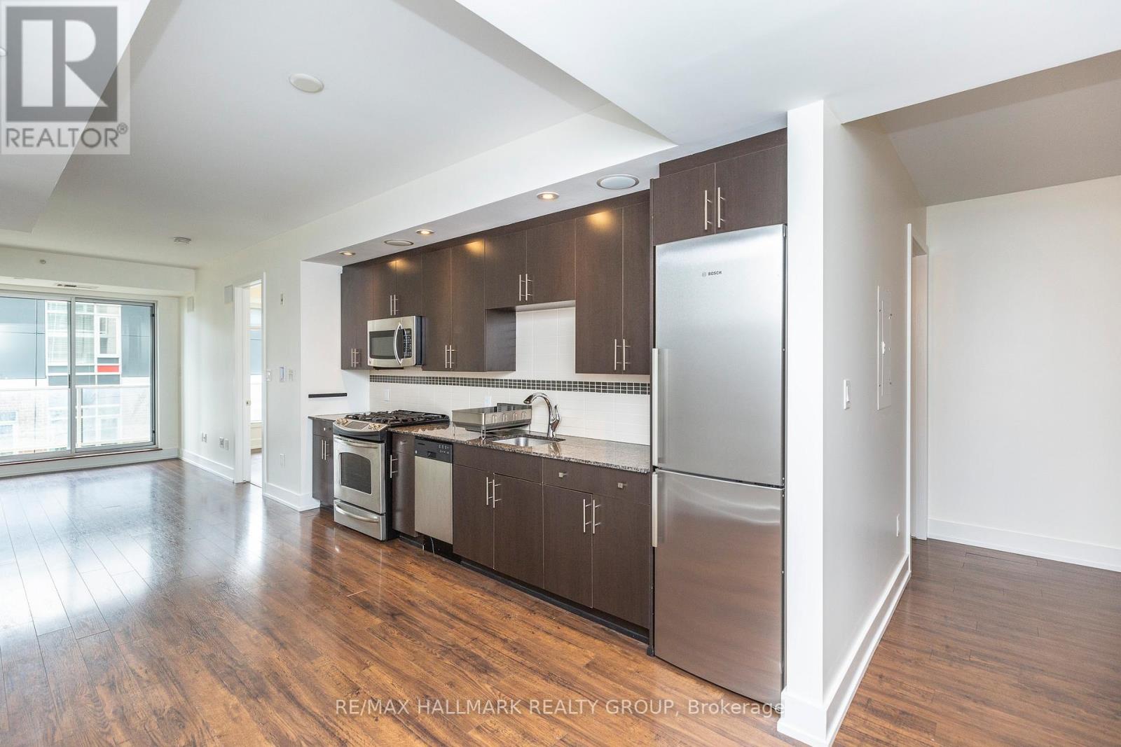 403 - 100 Champagne Avenue S, Ottawa, Ontario  K1S 4P4 - Photo 6 - X12752584