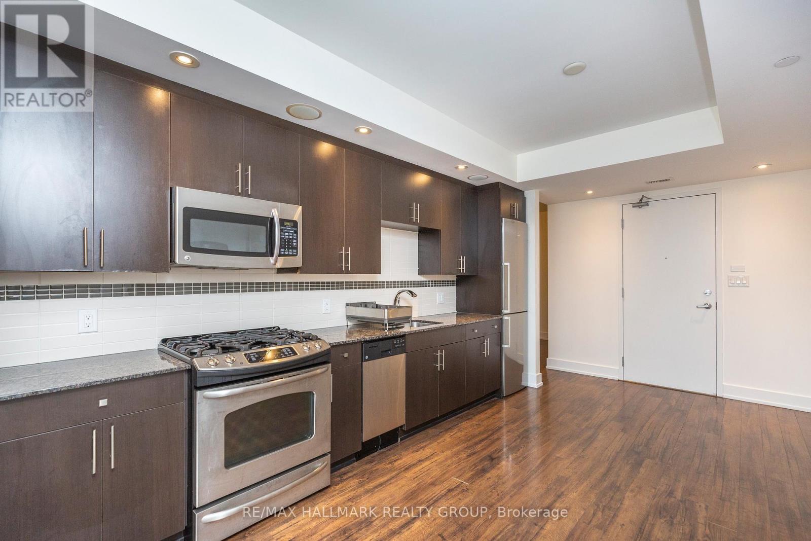 403 - 100 Champagne Avenue S, Ottawa, Ontario  K1S 4P4 - Photo 8 - X12752584